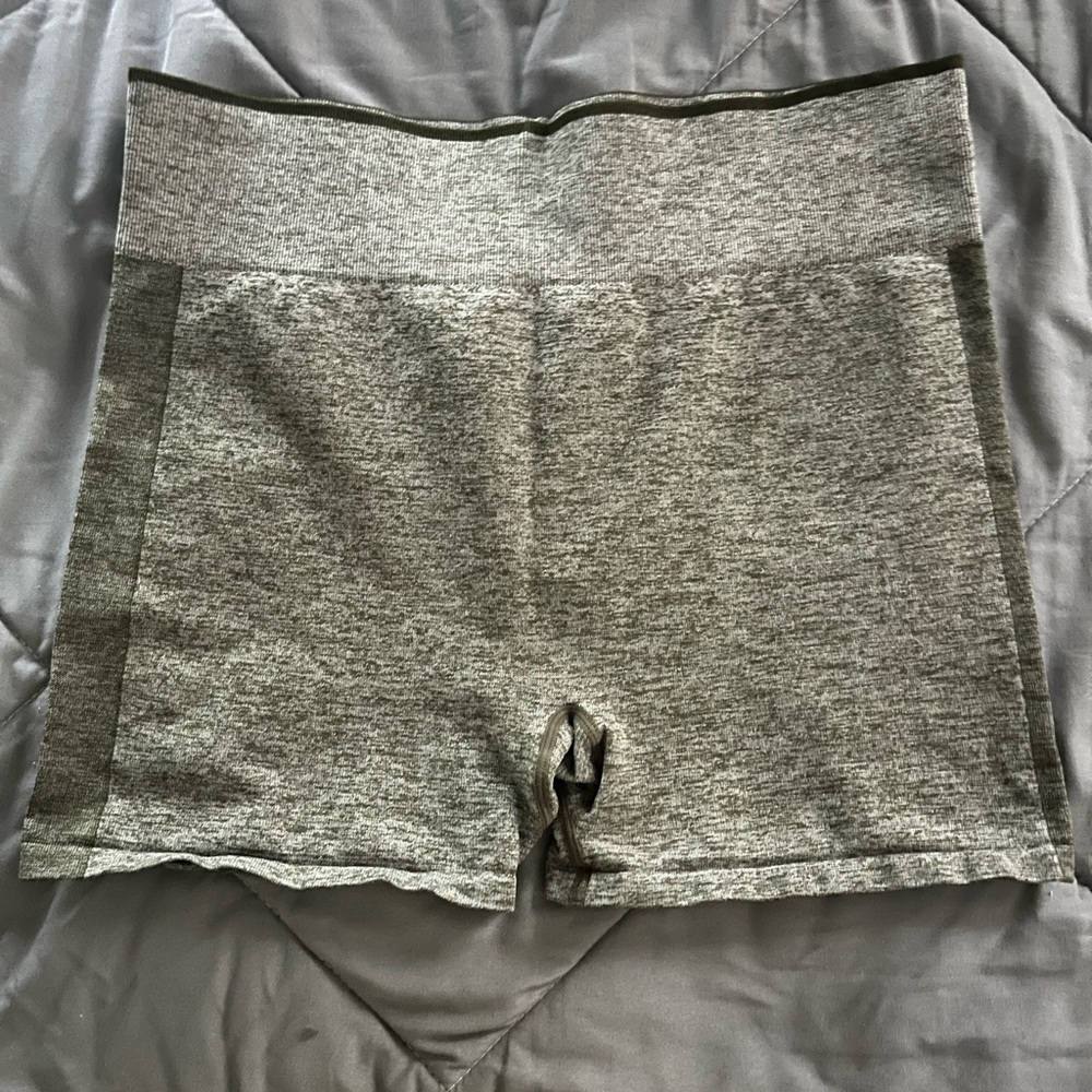 Avia Women's High Waisted Seamless Short - XL